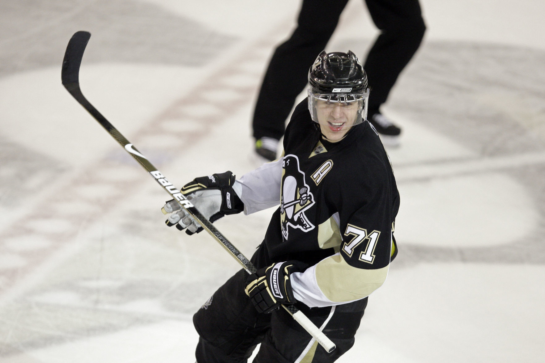 2009: Evgeni Malkin lifts Penguins to 2-0 series lead